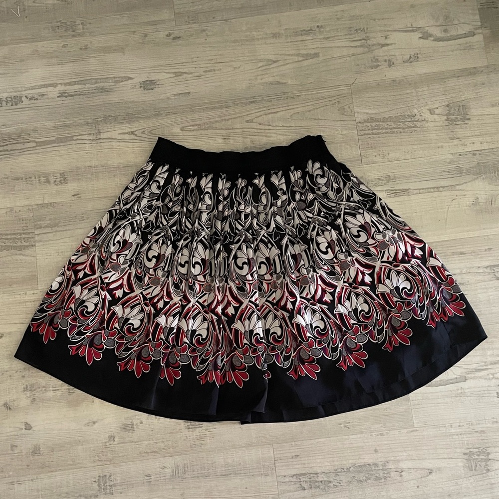 Beautiful Floral Pattern Skirt